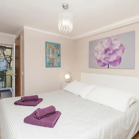 Principe Real, 1br 1ba, Private Terrace, Calm Lissabon