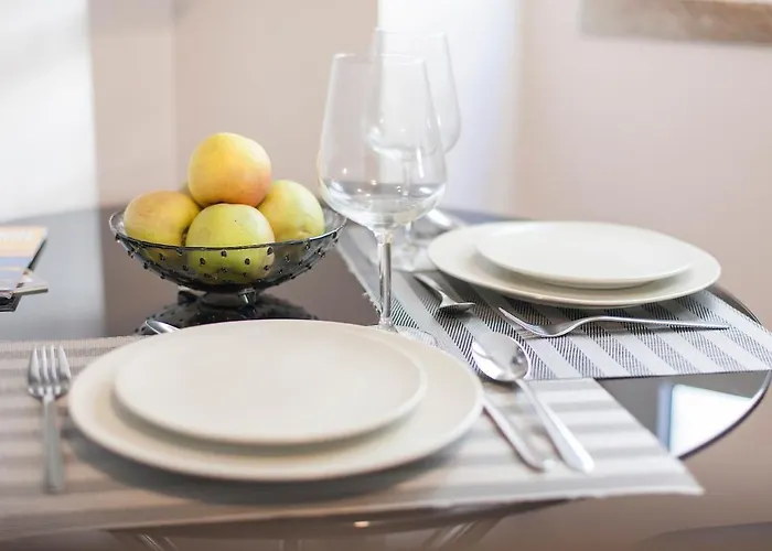Appartamento Principe Real, 1br 1ba, Private Terrace, Calm Lisbona