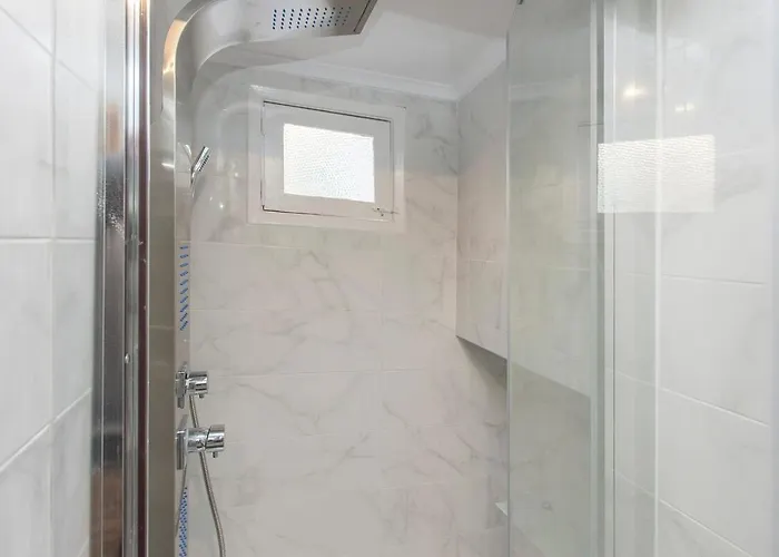 Principe Real, 1br 1ba, Private Terrace, Calm